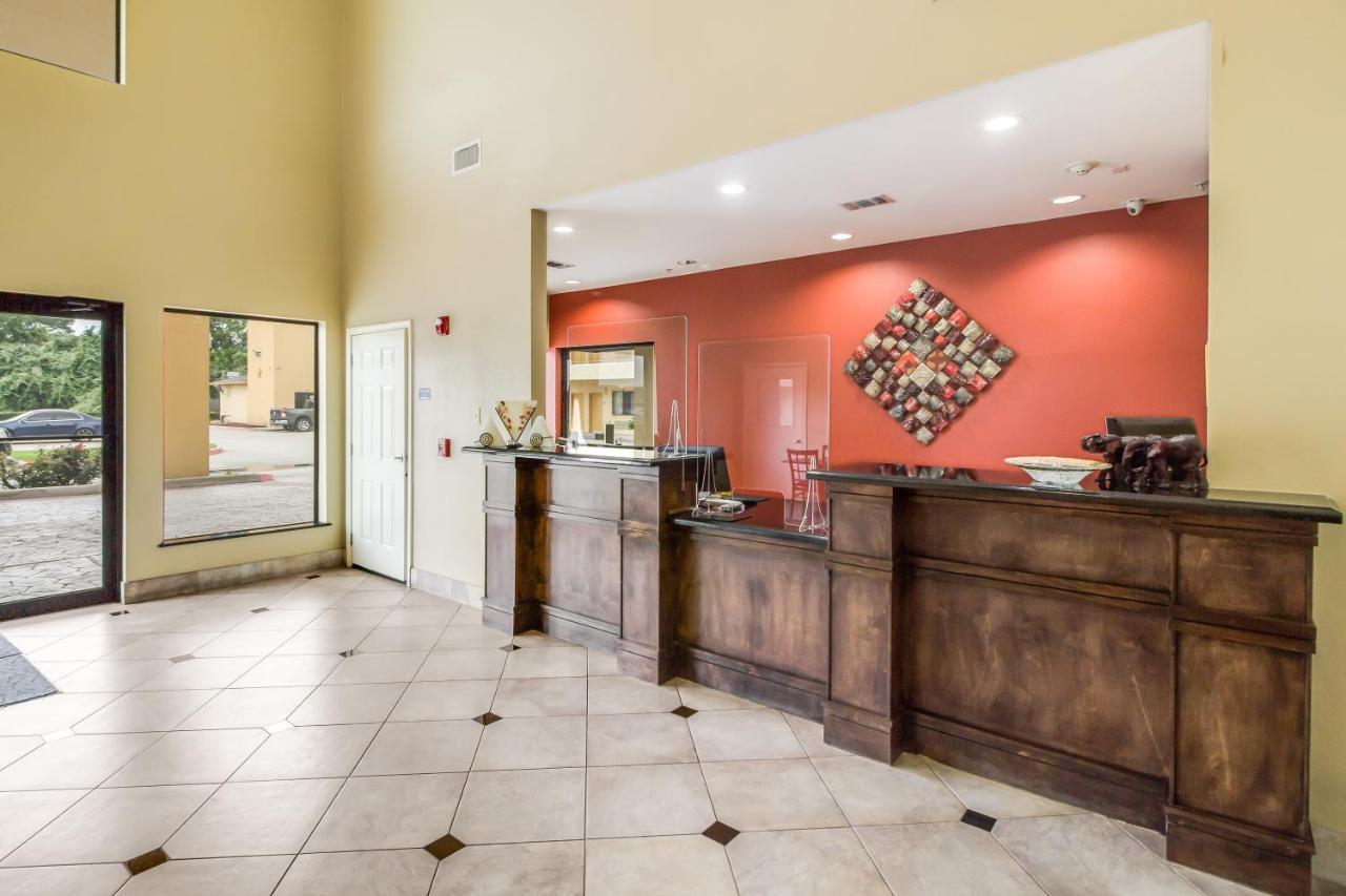 Americas Best Value Inn & Suites Tomball Exterior foto