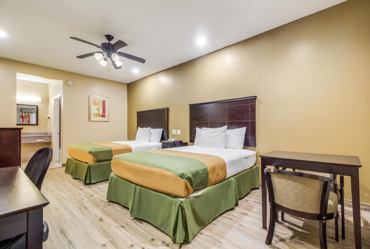 Americas Best Value Inn & Suites Tomball Exterior foto
